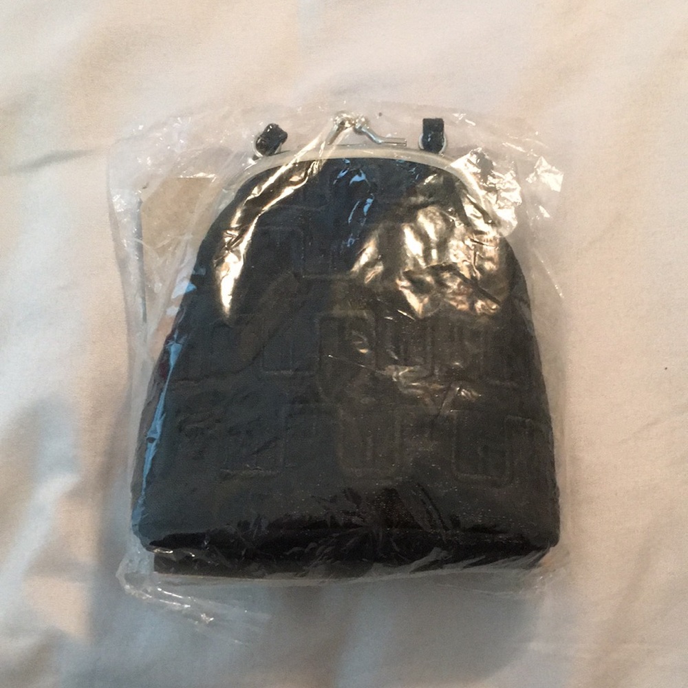 Milano Silky Glittery Night-Out Wristlet - Picture 14 of 17